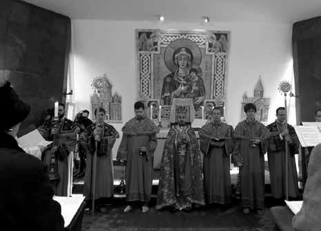 Az eseményen jelen volt Török Tamás, az üldözött keresztények megsegítéséért felelős helyettes államtitkár is. Krikor Badichah, a római XIII.