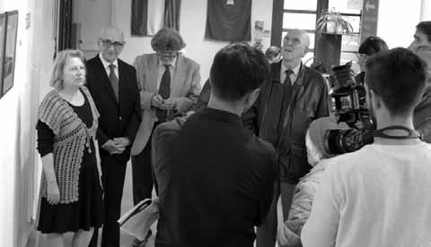 a) Árpád (*1925 Marosvásárhely, 2007) - biológia tanár Felesége: ALBERT KLÁRA (*1932 -?) - tornatanár Gyermekeik: Február hónapja is ünneppel kezdődik. 2-án van Gyertyaszentelő Boldogasszony.