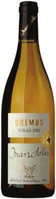 leheletnyi füstös jelleg és tiszta Furmint karakter akter köszön ö vissza.