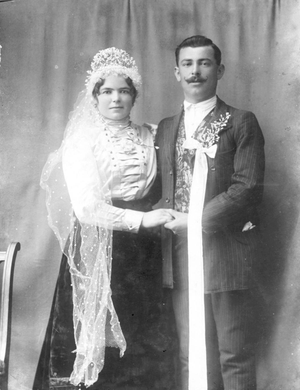 János * 1920. 12. 06. 2. Sándor * 1922. 08. 06. Bába János * Sós Viktória * 1. Mária * 1924. 10. 22.
