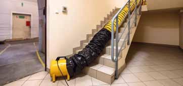 IPARI VENTILÁTOROK FÉMBURKOLATÚ KÉSZÜLÉKEK BLM 4800 ^ ^ Nagy légszállítás ^ ^ Fémburkolat ^ ^ Stabil és tartós kivitel ^ ^ Könnyen kezelhető, mozgatható