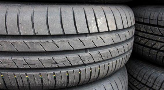 A keveset, télen kompromisszummal (hóban nem autózóknak) ajánlható a nyári gumiknál drágább, ám átszerelést, téli gumira váltást nem igénylő Michelin CrossClimate is, ami kánikulai tesztünkön is jól