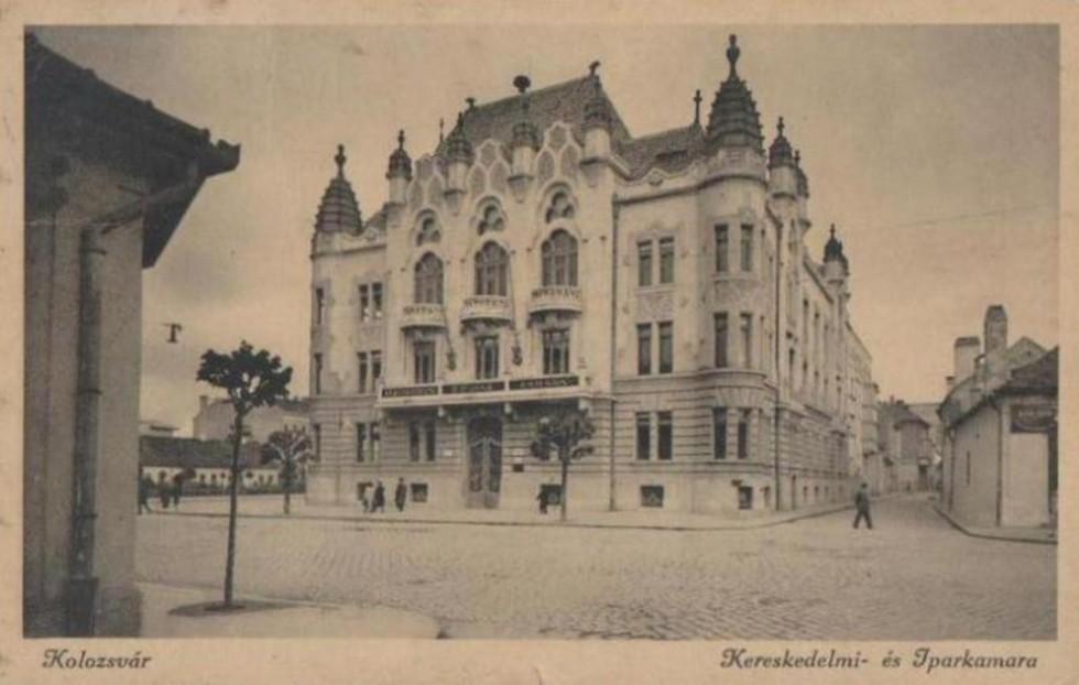 a konkrét napirendi pontok kidolgozására már a gyűlés előtt az egyes kamarai titkárok révén sor került volna, és a házigazda kamara titkára minden egyes ügyről előterjesztést, illetve előadói