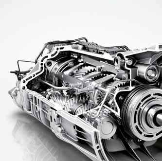 Automatikusan jobban használja az erőt. Mercedes PowerShift 3. Az Arocs a továbbfejlesztett Mercedes PowerShift 3 váltóautomatikával jelenik meg az építkezésen.
