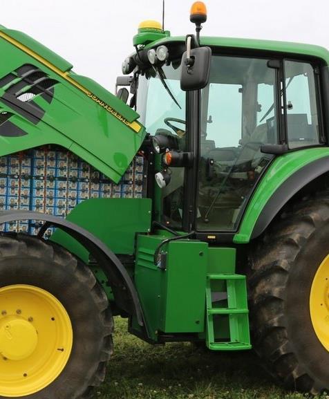 Az erőgépek fejlesztési irányai A traktor 670 voltos lithium-ion (3 Tesla S) akkumulátorokat használ és 2 db 150kW (200 Le) motorral rendelkezik. Adaptív Direct Drive váltómű.