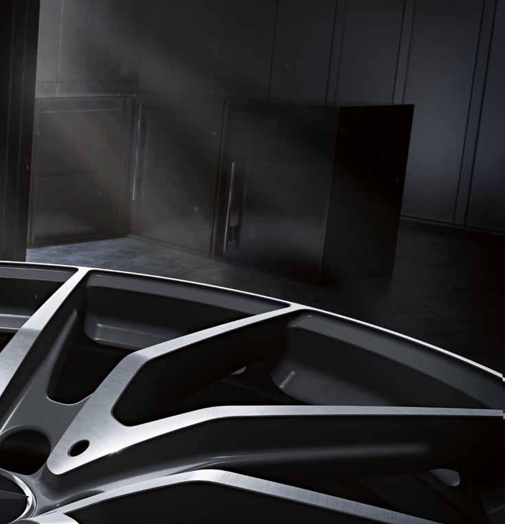 31 A Mercedes-AMG GT R gépkocsikhoz 48,3 cm-es 19 colos/50,8 cm-es 20 colos, 10 küllős AMG Performance kovácsolt keréktárcsák állnak rendelkezésre titánszürkére fényezett és polírozott kivitelben
