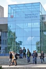 WWW.UNI-MISKOLC.HU Az oktatási rendszer változtatása iránti igény hozta létre a szándékot, hogy a műszaki karokat társadalomtudományokat oktató karokkal, szakokkal egészítsük ki.