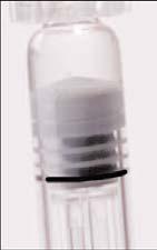 neagră a dozei pre-imprimată pe seringă (vezi Figura 2, mai jos). Dopul pistonului nu trebuie tras înapoi. Figura 2. După eliminarea bulelor de aer şi a excesului de medicament La acest moment, conţinutul rămas în seringă trebuie injectat.