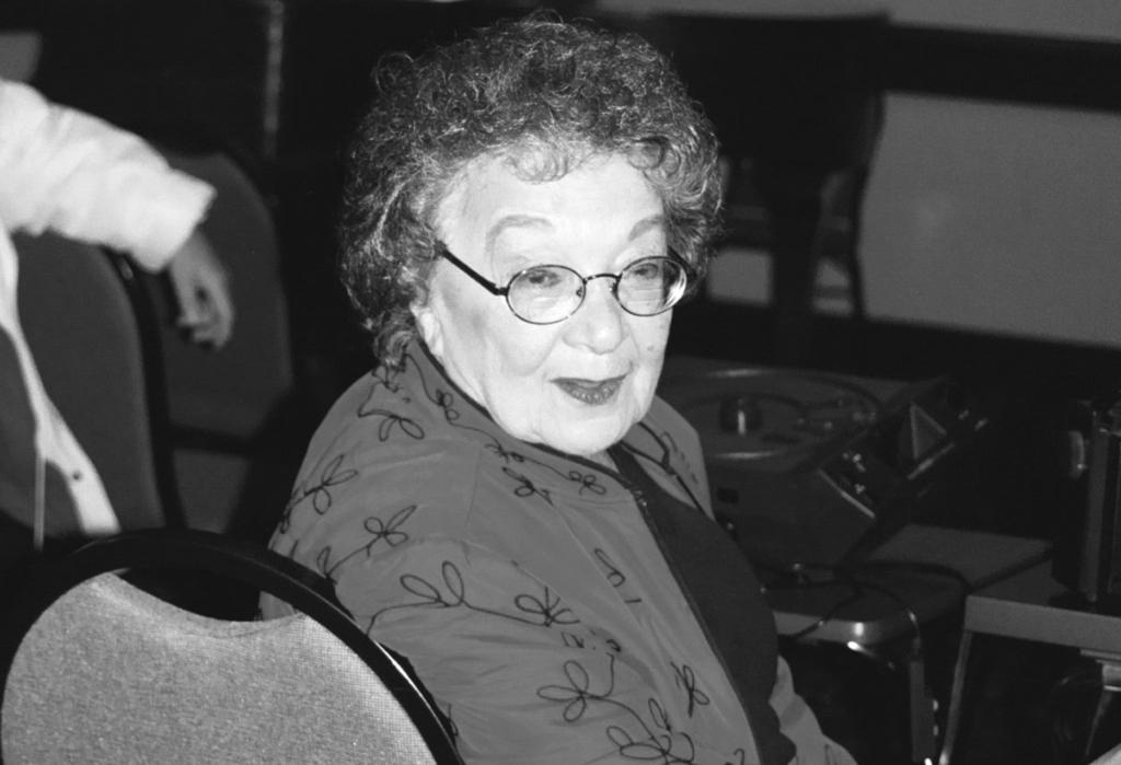 Nádas Jánosné Gabriella)