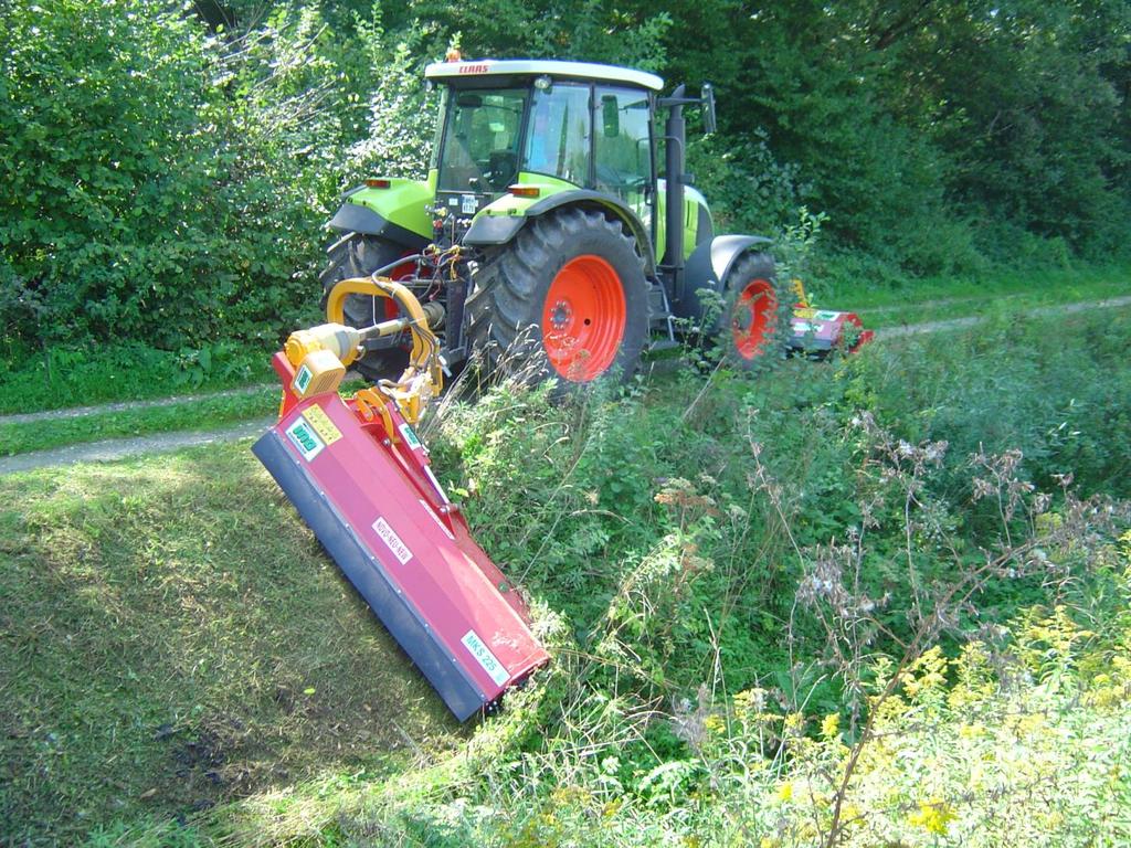 A szárzúzó teste a függőleges síkban felfelé +0º-ban, lefelé - º-ban billenthető, illetve oldalirányban a traktor nyomvonalán kívülre helyezhető, ezáltal kitűnően alkalmas töltések talajtakaró