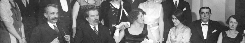 PIM F 1933-ra a klasszikus Nyugat-estek kora lejárt, a rendezvények megváltoztak, átalakultak.