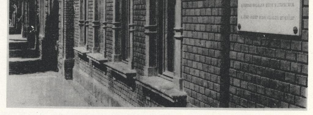 megszólalásával emelte a nap fényét.39 8 9. Kaffka Margit emléktáblája egykor lakóháza falán, Miskolc, Csabai kapu 25. ROLLA (szerk.) 1980.