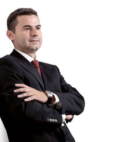 Az állományi bővülés ellenére a hitelek nettó kamatbevétele mérséklődött, mivel az emelkedő deviza-refinanszírozási költségek és az év végén növekvő bankközi HUF kamat szintek szűkítették a nettó