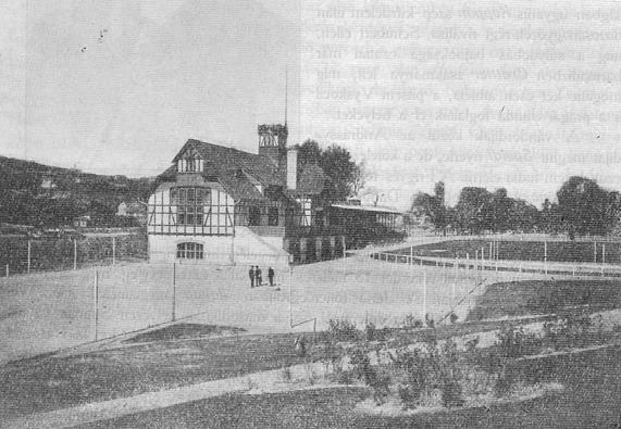 (ld. 85. kép). 1077 Rendszeresen rendeztek versenyeket a sziget közelében, így pl. 1872. június 19-én, melyet követően a regatta bajnokai és nézői a sziget vendéglőjében lakomáztak.