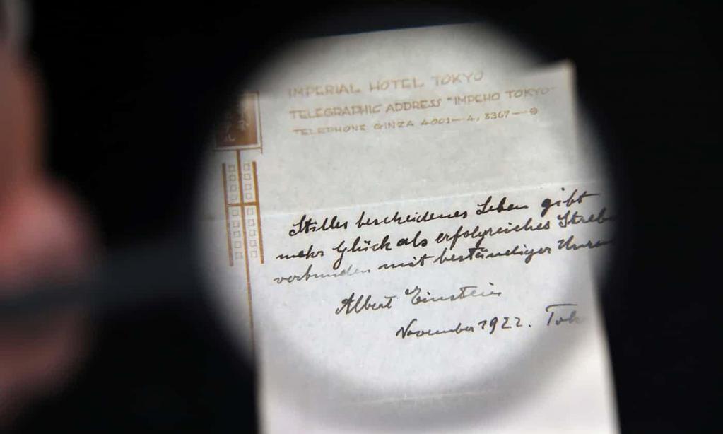 Cse des, egysze ű élet tö boldogságot ad, mint az állandó nyugtalansággal járó sikeresség hajszolása. Albert Einstein Tokio, 1922.