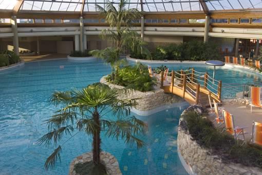 Szentgotthárd St.Gotthard Spa & Wellness Az egész évben működő animációs termálpark komplex szolgáltatást, tökéletes kikapcsolódást és regenerálódást nyújt az ideérkező családok számára.
