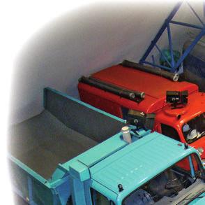 14 Camion Truck&Bus 2012/2 Februári horizont Ritka és látványos gyűjtemény, de már ismét kinőtte a 15 éve megnyitott múzeumot Gyártörténet Technika anno TATRA MŰSZAKI