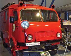 Az 1953 1960 között gyártott könnyű terepjárót főleg katonai célokra tervezték, a legkülönfélébb