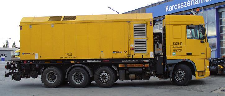 Baloldalon a légszűrőház, az akkumulátorok és kipufogódob SÍNHEGESZTŐ ÓRIÁS DAF XF95/430 FAK 8x2 Bár kis ország vagyunk, az eladási darabszámok is alapjában ehhez mérhetők, azonban különleges