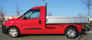 28 Camion Truck&Bus 2012/2 Jármű és felépítmény Kisteherteszt q Új szegmens a kisteherjárművek piacán FIAT DOBLÒ WORK UP MUNKÁRA FEL!
