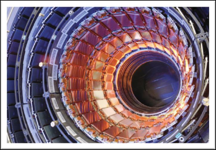 ch/cmsinfo/media/images/ Detector/ Tracker-detektor Szupravezető mágnes (szolenoid) (b) A Nagy Hadronütköztető (Large Hadron Collider, LHC) működése során fellépő radioaktív sugárzás a pixel- és