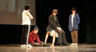 54 1 eredmények 2 Diákszínjátszó fesztivál 2011. április 9. A XIII. diákszínjátszó fesztiválon, az Ódry-színpadon a következő előadásokat láthattuk: 7.