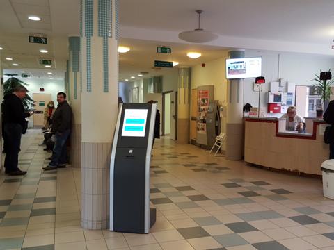 Az általunk kifejlesztett megoldások segítenek a betegirányítási, betegtájékoztatási folyamatok optimalizálásában, a beteg intézményben történő megjelenésétől kezdődően egészen annak távozásáig, sőt