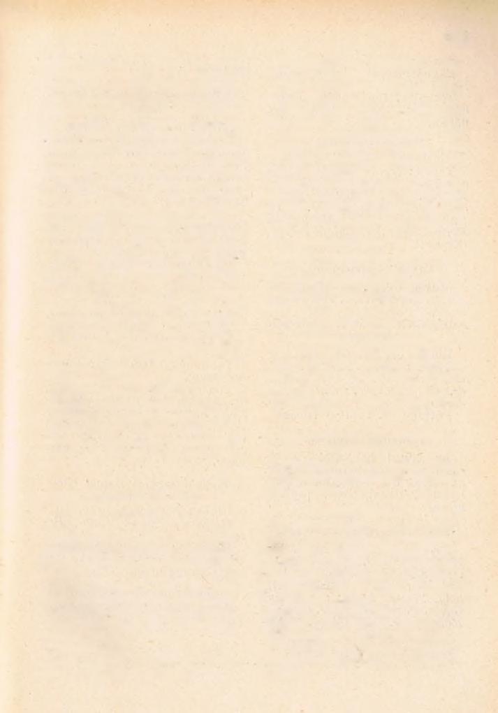 székesegyházi, a bácsi és tiszai főesperességre, a lá ja l9 alesperesi kerület tartozik, 166 plébániával. A bácsi székhely és káptalan többé nem éledt fel.
