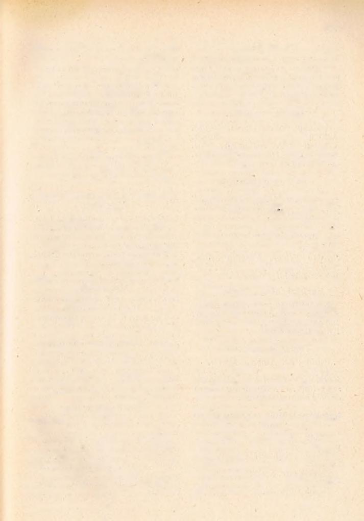 177 egyházm egyéket és az egri egyházm egyét kivéve, az esztergomi érsek joghatása alól metropolitai székké emelik, amely alá a rozsnyói, szepesi, kassai és szatmári egyházm egyék kerülnek.