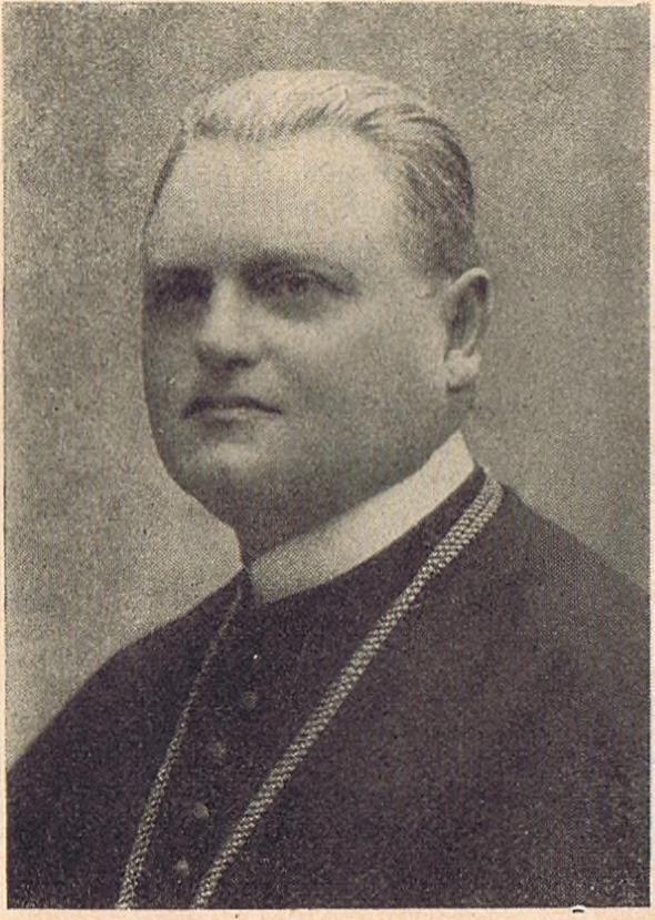 segédlelkész. 1912 1913. években Mérken h. lelkész, 1913-tól plébános.