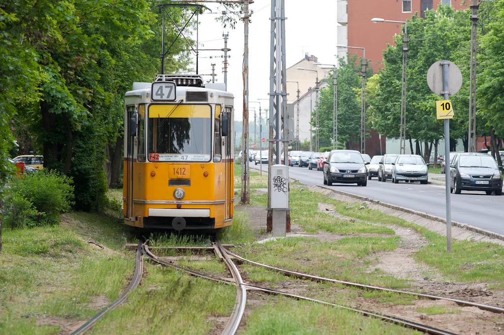 Városház tér, Mária Terézia utca felújítása Városház téri villamos végállomás átépítése, akadálymentesítése Mária Terézia utca felújítása Mária Terézia Kossuth Lajos Tóth József utcák