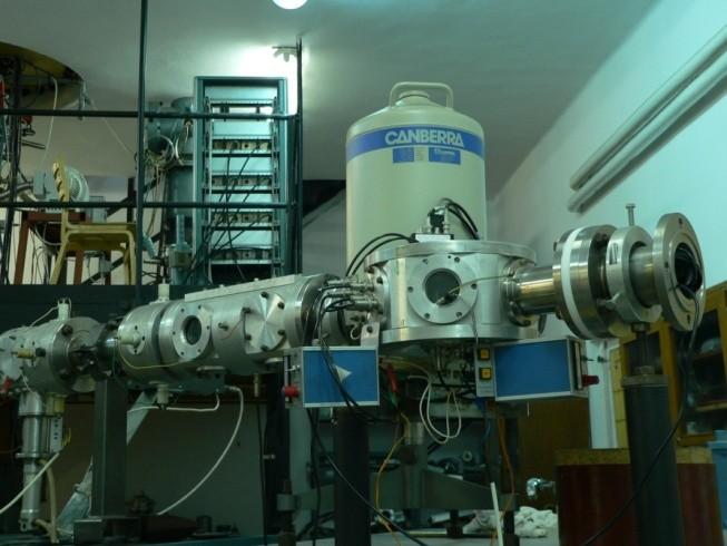 elemkoncentrációk meghatározása PIXE (Particle Induced X-ray Emission) módszerrel az Atomki
