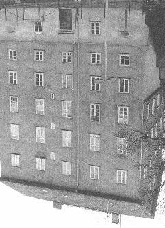 280 Csicsely Ágnes ÚJKOR Az újkori Európában a régi építési rendszerek továbbfejlõdésének, illetve más országokban való elterjedésének lehetünk tanúi.