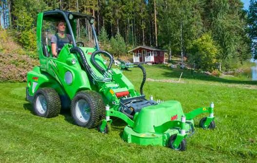 A fűnyíró biztonsági szeleppel is rendelkezik, amely leállítja a kések forgását, ha a fűnyíró adaptert felemelik a talajtól.