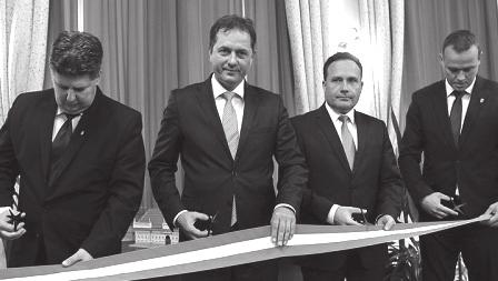 2 projekt keretein belül, mely során ünnepélyes keretek között, elsőként a Békés Megyei Kormányhivatal Gyomendrődi Járási Hivatalának megújult épületét adták át, 2017. szeptember 28-án.