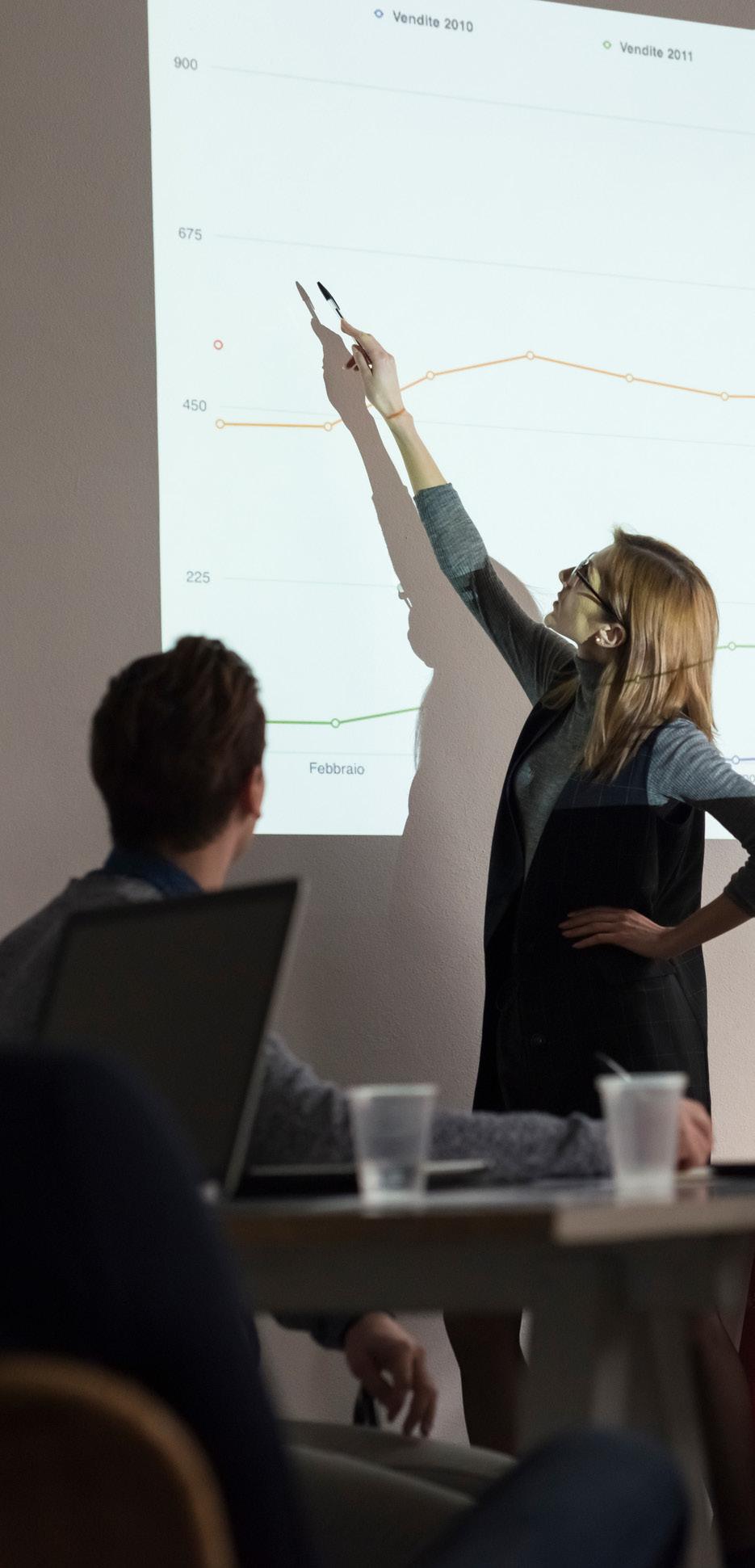 A FASTTRACK HASZNÁLATBAVÉTELÉNEK FOLYAMATA A FastTrack szolgáltatás az Office 365 alkalmazásra vonatkozó betanítást és a használatbavétellel kapcsolatos támogatást is magában foglal.