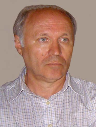 Fazekas Imre Pannon Intézet, Pécs Közép- és felsőfokú tanulmányait Pécsett végezte. Biológia, mezőgazdaságtan és környezetvédelem szakos tanár.