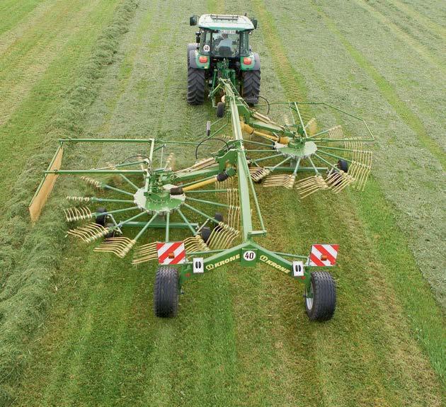 A KRONE Swadro 907 egy nagy oldalra hordó rendképző gép.