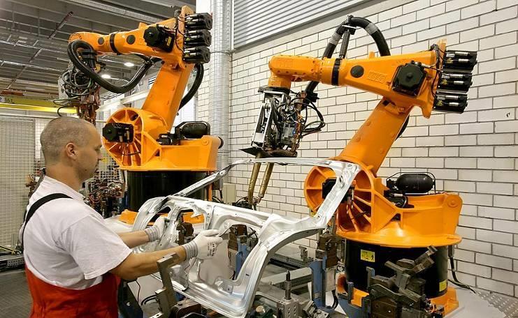 27 Exkluzívszéria szegmens Termékek és technológiák Karosszéria-alkatrészek és modulok acélból és