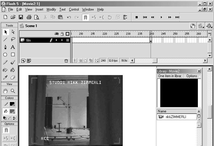 159 Videó szimulálása a Flash-ben Még a Flash 5-ben sem lehetséges egy olyan SWF-film exportálása, ami QuickTime-filmet tartalmaz.