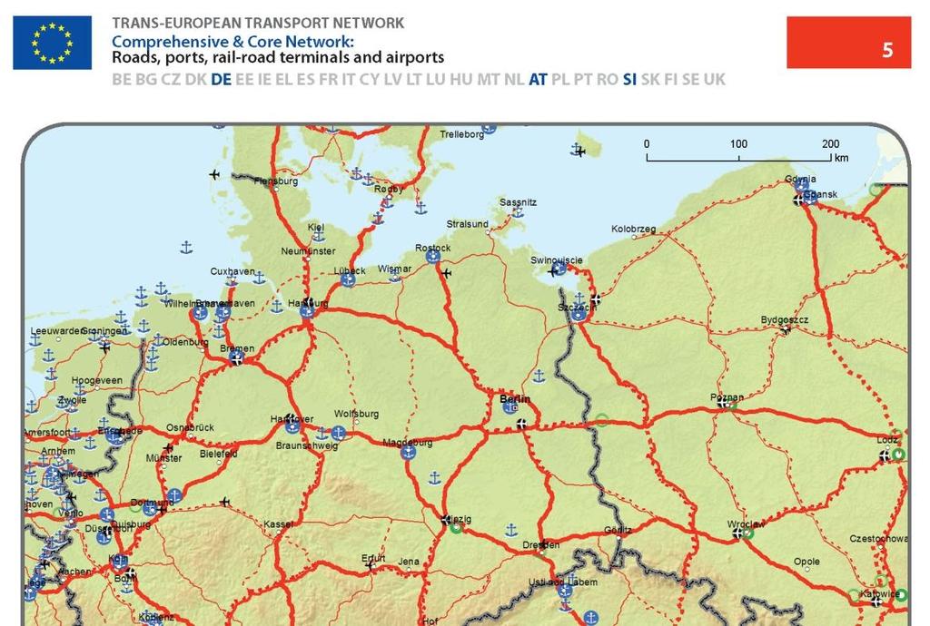 Út- és vasúthálózat AT, SI, PL Vasúti közlekedés Budapest-Bécs 260 km, 3 h Budapest-Ljubljana 568