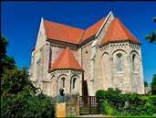 A premontreiek romos templomának megtekintése után hazaindulás, Szegedre érkezés az esti órákban. 9.900,- utazás, és a programvezetés költségét.