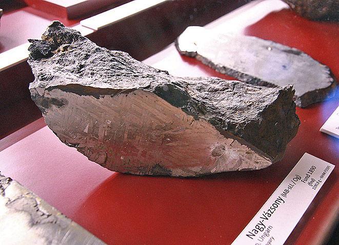 nehézségek árán, csellel és virtussal sikerült a császári hatalom elől megmenteni. Panaszát ekkor mondhatta el a gannai birtokkal rendelkező Eszterházy hercegnek.