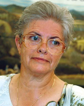 Tagja a megyei Agrárkamarának és a MTESZ Környezetvédelmi Az OEE-nek 1961 óta tagja, a Gyõri Erdõgazdasági Helyi Csoport aktív résztvevõje, 1991 1997 között elnöke.