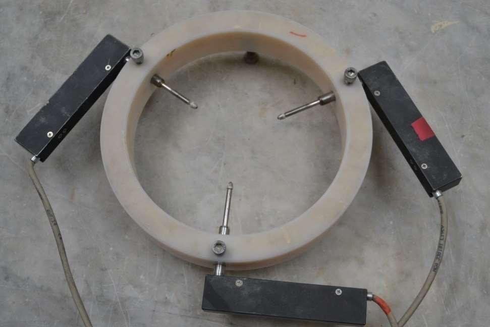 3 Hajlító-húzószilárdság vizsgálat A hajlító-húzószilárdság vizsgálatot 150 mm, 25 mm, 50 mm oldalhosszúságú