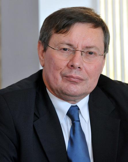 Mit kell tudnunk az oszmán-török múltról és jelenről, mit szóltak az Egri csillagok török nyelvű kiadásához, s milyen emlékei vannak Izraelről, Törökországról, Kuvaitról - merthogy mindegyik