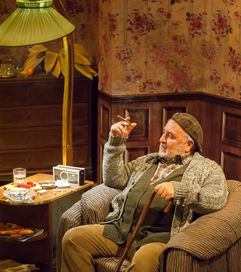 A MAGYAR KULTÚRA NAPJA ALKALMÁBÓL január 19. péntek 19.00 Harold Pinter: HAZATÉRÉS a salgótarjáni Zenthe Ferenc Színház előadása dráma 2 részben, játékidő: 90 perc január 12. péntek 19.00 Négy férfi - az idős apa, két felnőtt fia és idős testvére - évek óta élnek egy londoni házban anya nélkül, nő nélkül.