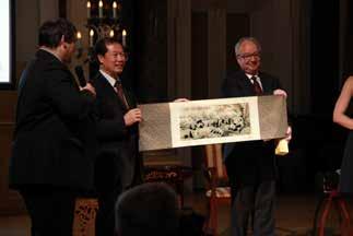 北京外国语大学党委副书记赵旻等嘉宾出席了活动 开幕式上, 段洁龙大使进行了致辞, 他在致辞中肯定了孔子学院在中匈两国人文交流中发挥的重要作用, 他表示, 使馆将一如既往地支持孔院的建设和发展 Erdődy Gábor 副校长指出, 匈牙利十分重视孔子学院的发展, 感谢孔子学院总部