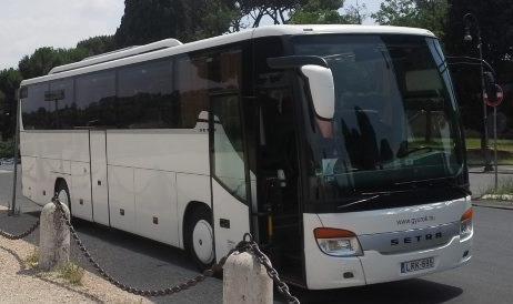 Áraink tartalmazzák: Buszos utazást, szállást a megadott ellátással (kivétel Non-stop járatok, ezeket külön jelöltük), csoportkísérőt vagy idegenvezetőt,