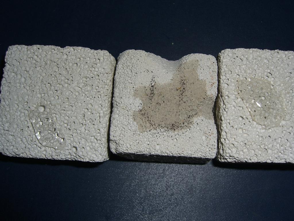 Hidrofobizálatlan, azaz hidrofil és hidrofobizált
